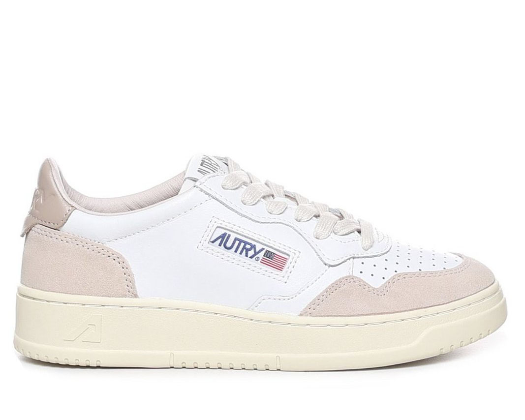 33923e6aac84dc1d0eda19c181cb1d92 Autry Medalist Low-Top Sneakers - Image 1