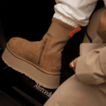Ugg Classic Dipper Brown - נעלי האג - Image 2