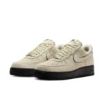 Nike Air Force 1 07 LV8 נעלי אייר פורס - Image 3