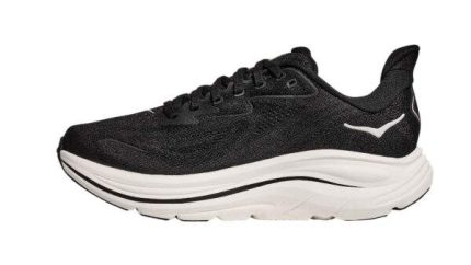 HOKA Clifton 10 Wide Black/White נעלי ריצה בגזרה רחבה
